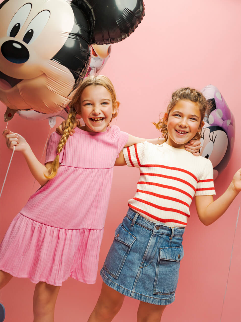Image of Girls with balloons